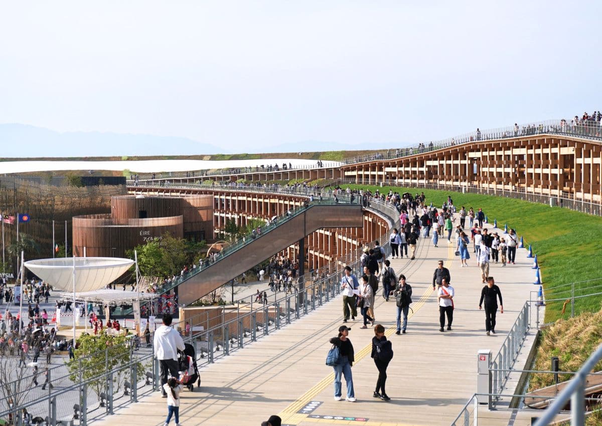 Blick vom Grand Ring über das Gelände der EXPO 2025