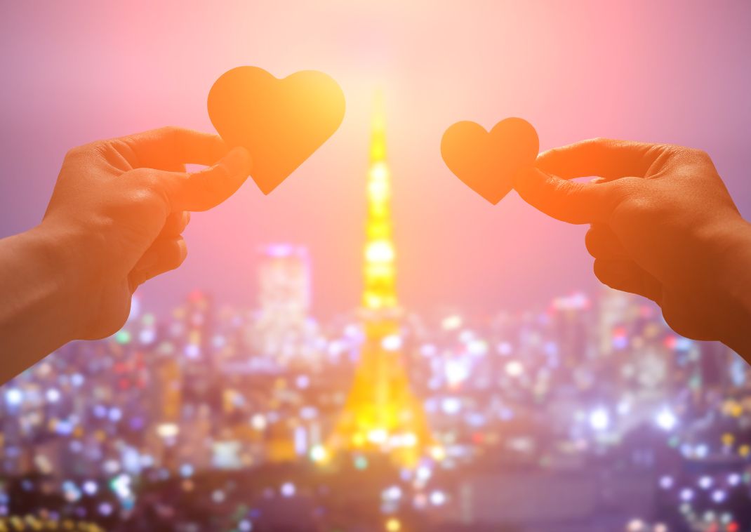 Romantische Herzen vor dem Tokyo Tower, Japan