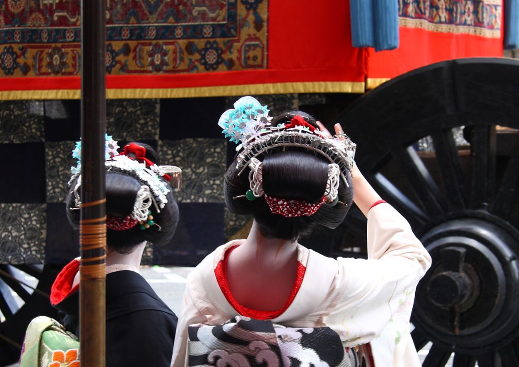 Geishas auf dem Gion-Festival, Kyoto, Japan