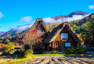 Herbstlandschaft, Dorf Shirakawa-go