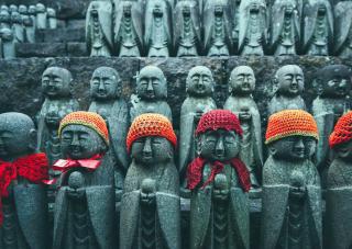 Jizo-Statuen im Hase-dera-Tempel