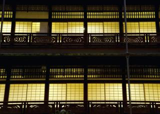 Die traditionelle Architektur des Dogo Onsen 