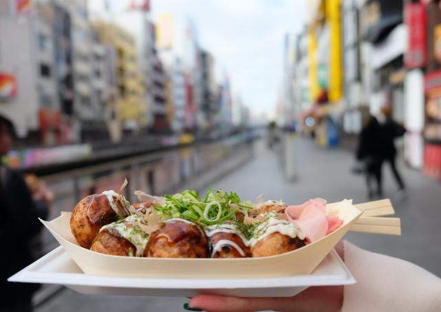 Das beliebte Straßenessen Takoyaki