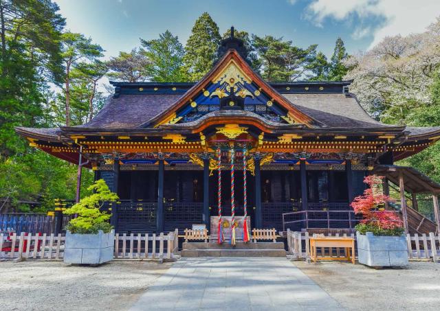 Haupthalle des Osaki-Hachimangu-Schreins