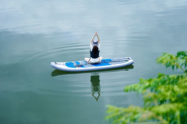 SUP auf einem Fluss