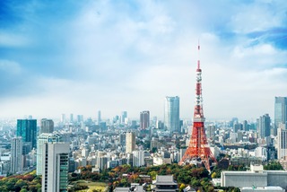 Tokyo Tower und Stadtbild